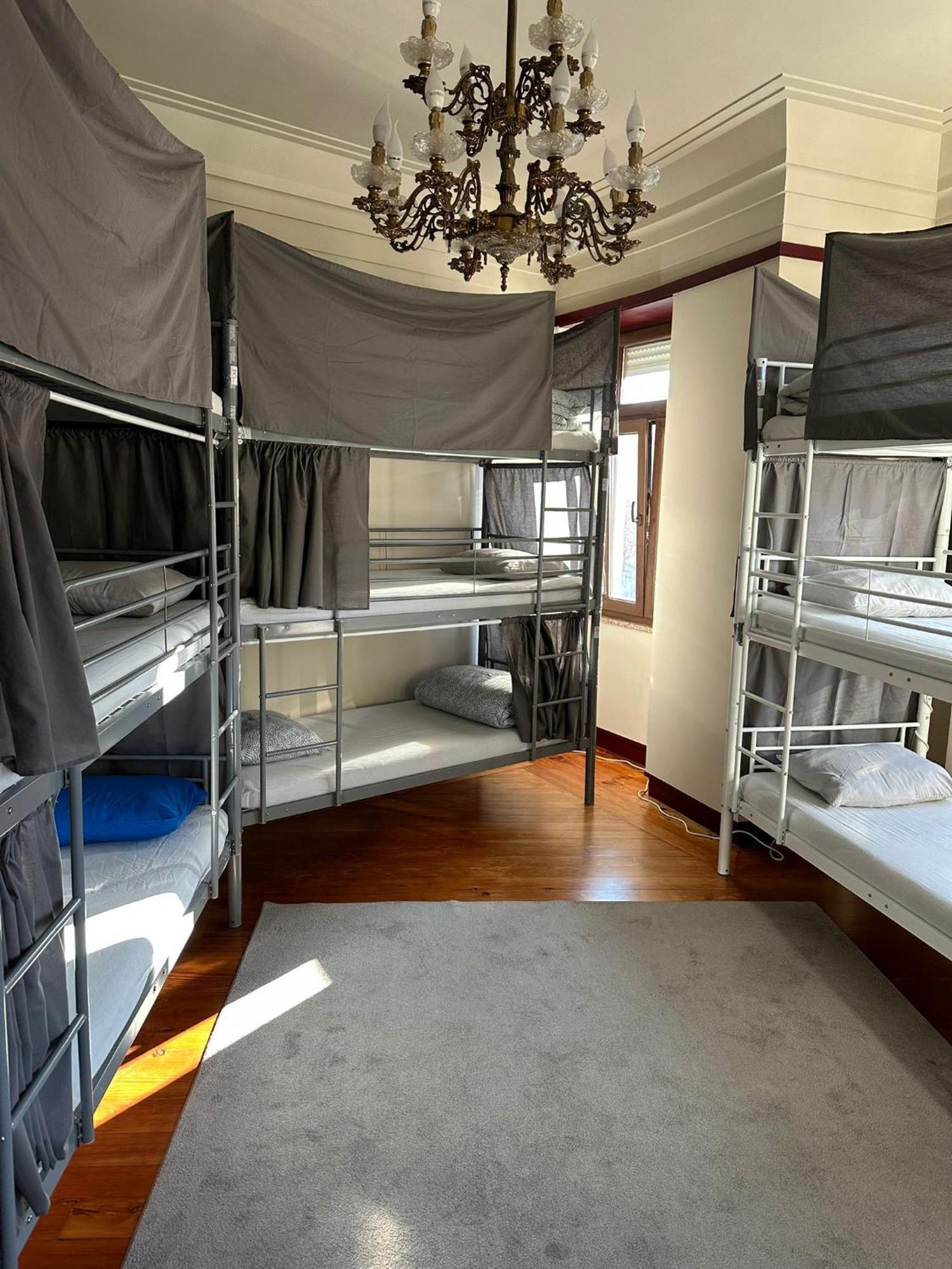 Easy Host Porto Hostel Exterior photo